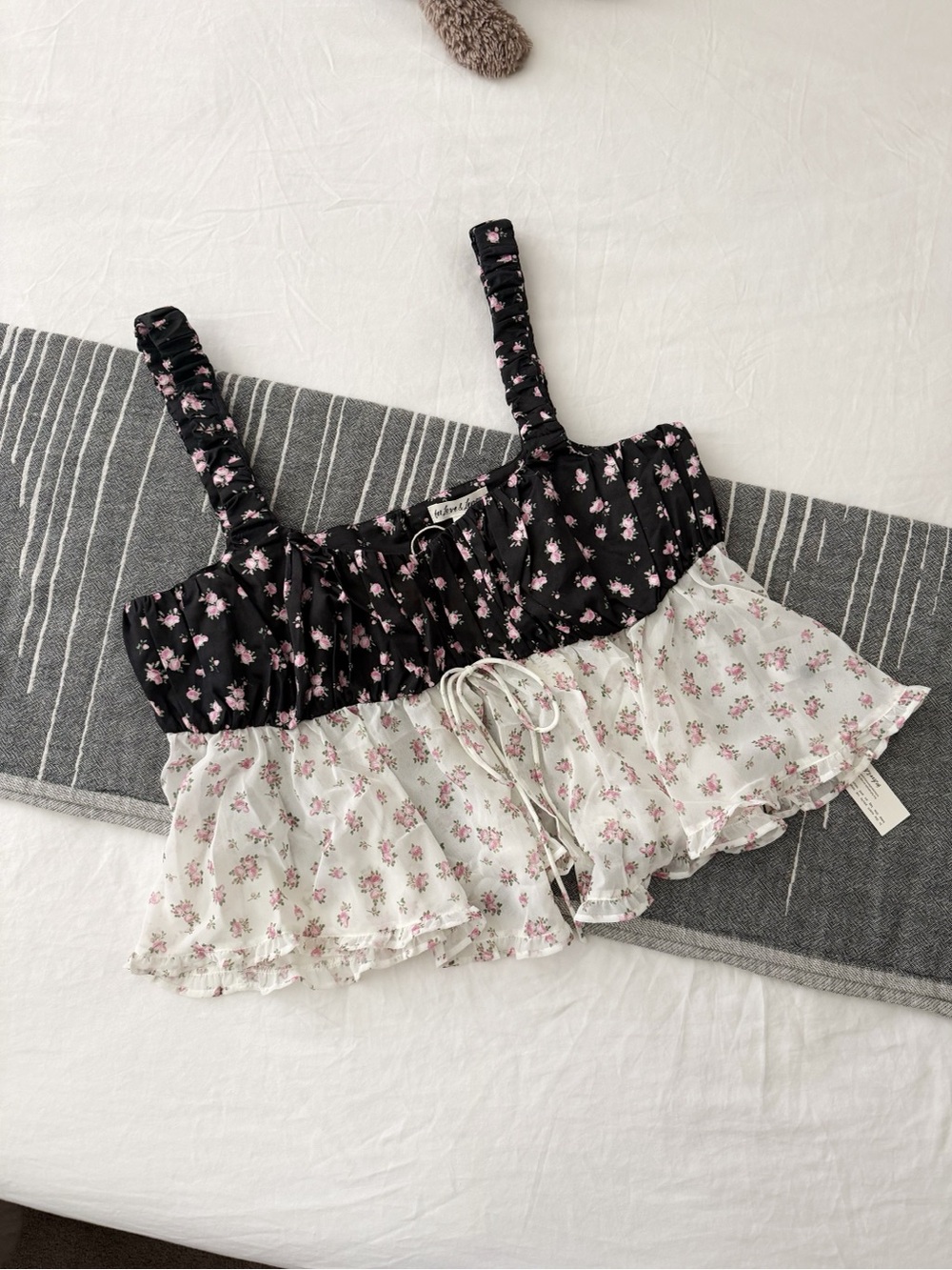 For Love & Lemons Floral Ruffled Crop Top Size M
